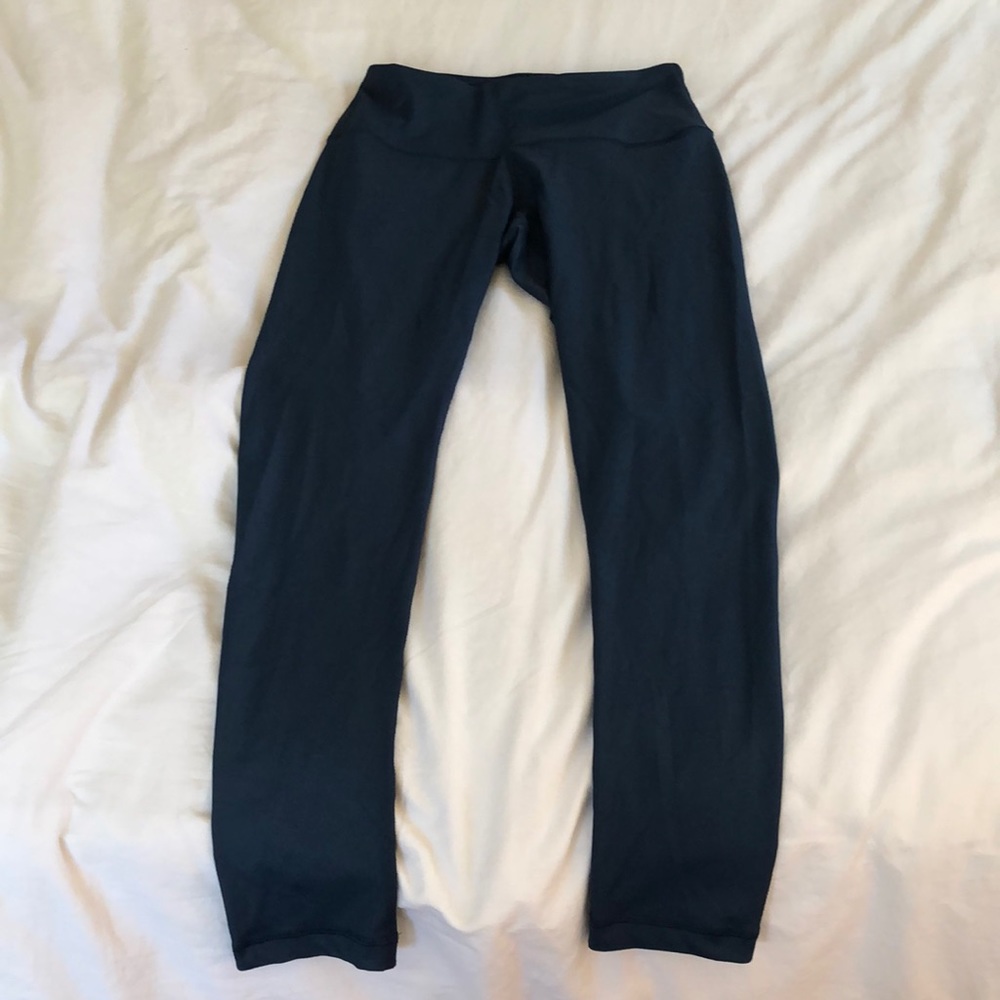 dark teal athletic leggings 🏃‍♀️